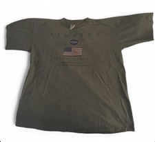 Vintage Single Stitch NASA Kennedy Space Center With American Flag Size XL