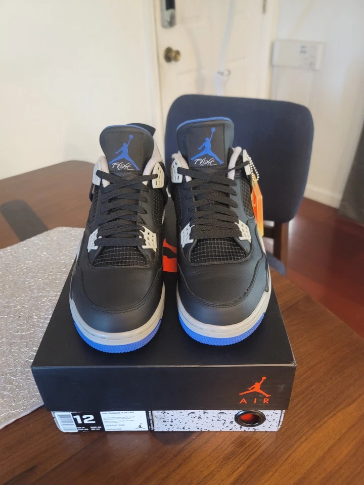 Air Jordan Retro 4 Motorsport Alternate Foto 2 de 4