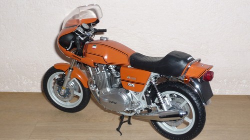 LAVERDA JOTA 180°   1978   orange   Minichamps Classic Bike series No.51   1:12 - Bild 1 von 14