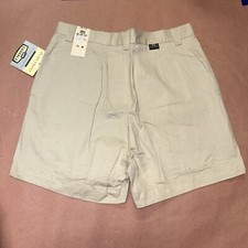 Vintage 1990  s Womens Lee Casual Shorts, Plain Front, Deadstock NWT, Size 14