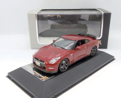 GC1764 IXO / PRD517J NISSAN GT-R BLACK EDITION 2014 ROUGE METAL 1/43 - Photo 1/4