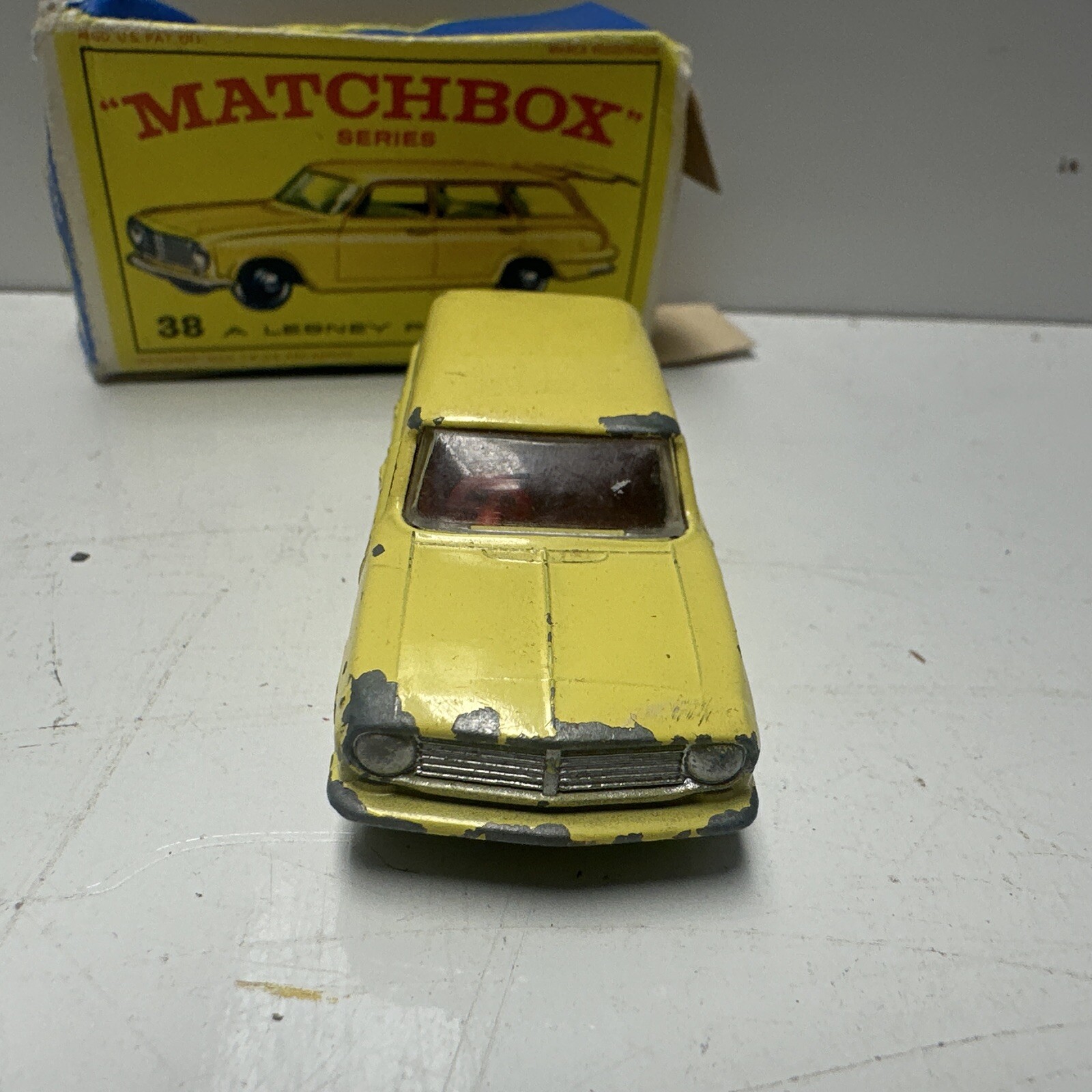 Picture 2 of 9