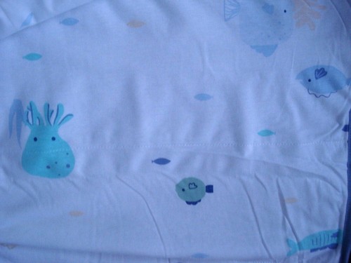 Cloud Island Jersey Knit Reversible Fish Print Blanket 30"x40" NEW - Picture 8 of 8