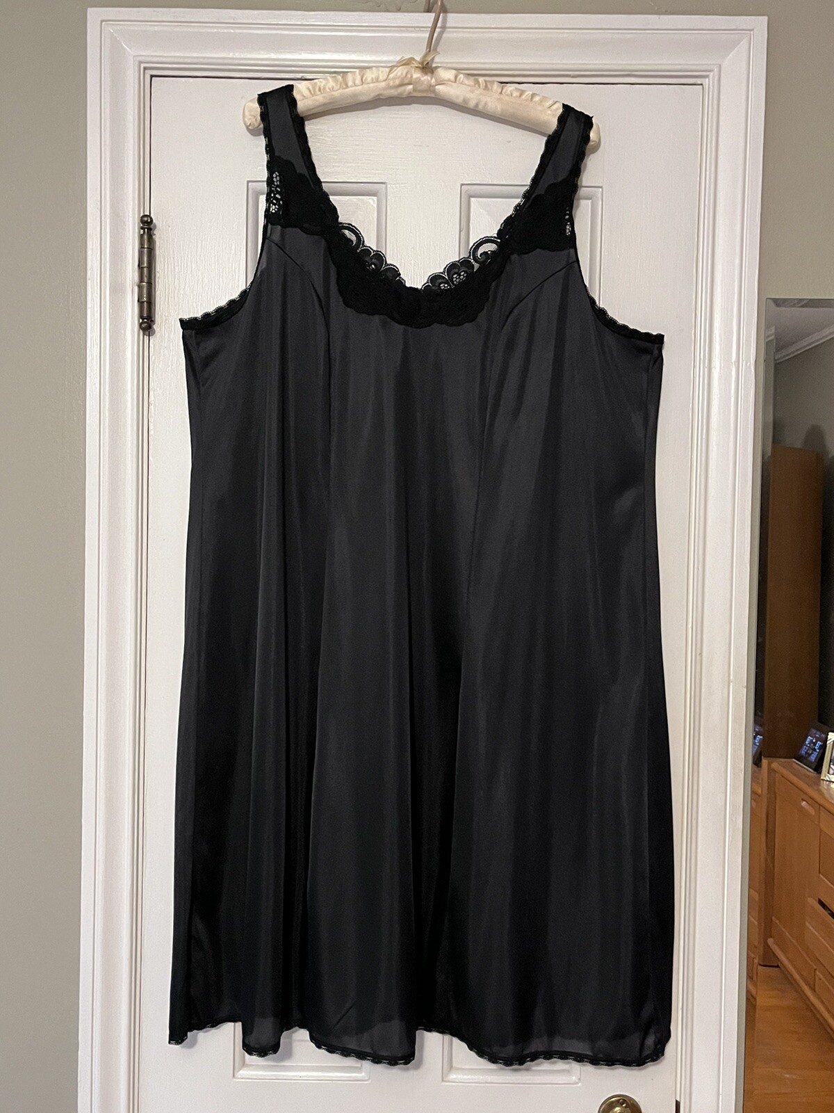 Picture 1 of 6