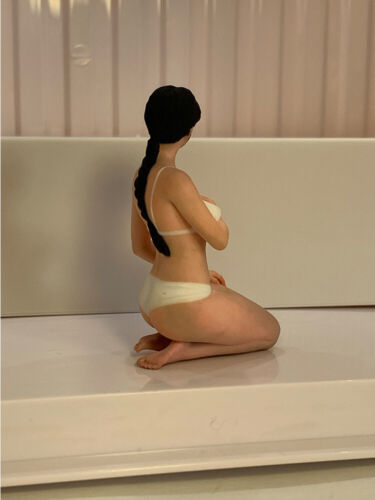 1/16 Miniature Figure Kneeling bikini girl Scene Prop 6.6cm Doll For Cars Toy - Picture 18 of 20