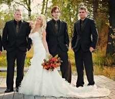 Wedding Dress Never Used Small Great gatsby Peacock Feathers & Veil