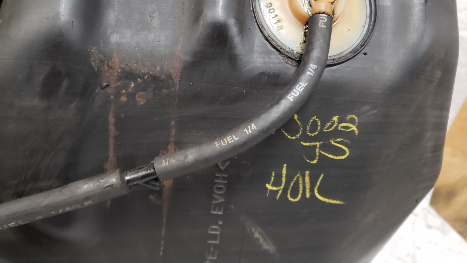 9702 OEM Jeep Wrangler TJ Fuel Tank 19 Gallon Gas Plastic 52018768AD eBay