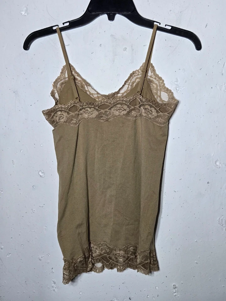 Camiseta sin mangas Bongo para mujer beige encaje cami talla pequeña verano Y2K elástica hada desnuda Foto 3 de 4