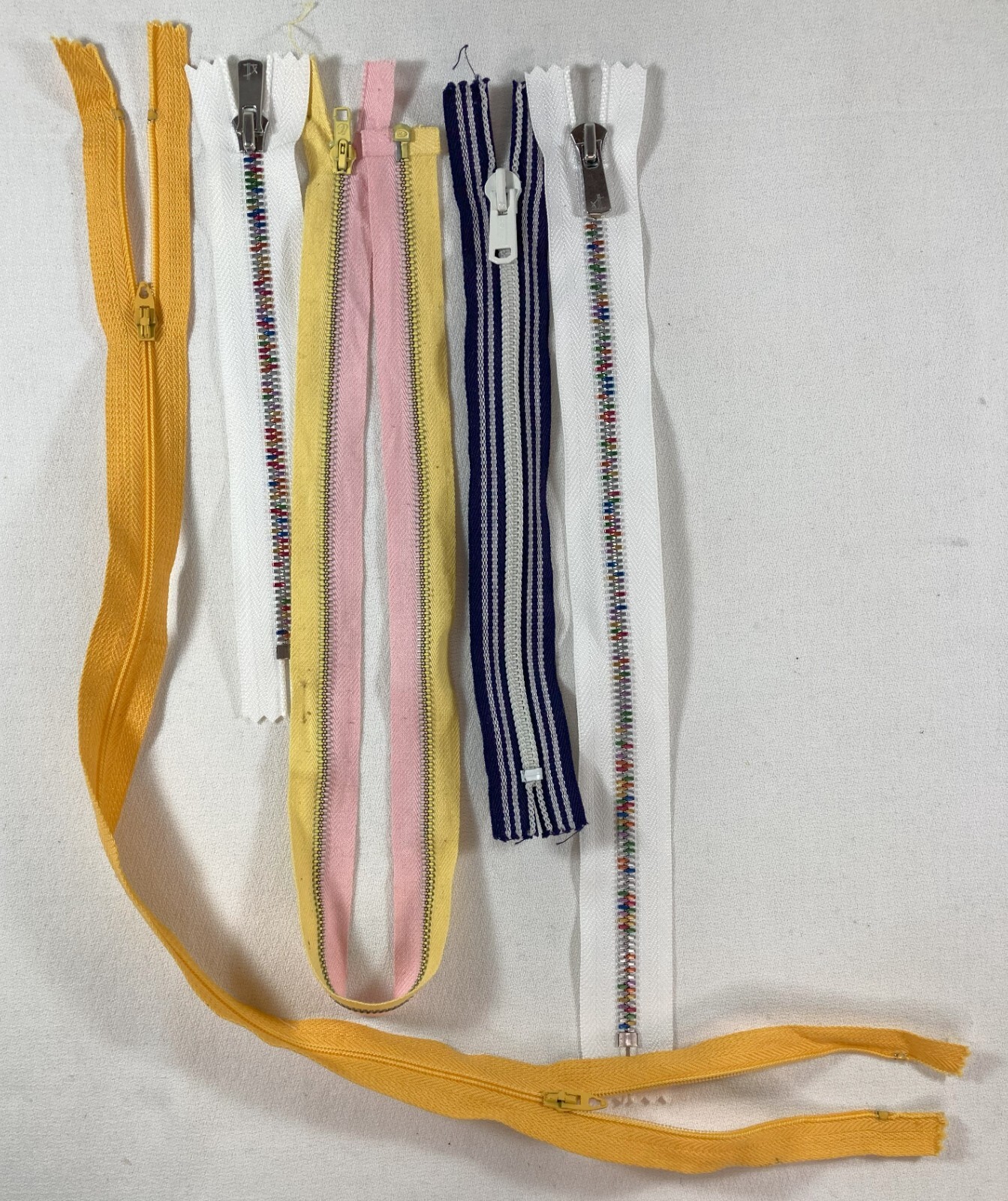 Lot of 5 Fun Novelty Zippers Multi Color Teeth & Tapes 2 Way Zip Purse Sewing eBay