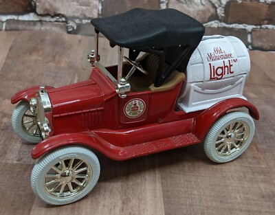 Old Milwaukee Light 1918 Runabout Barrel