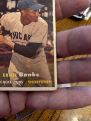 Vintage 1957 TOPPS #55 ERNIE BANKS CUBS - Picture 4 of 6