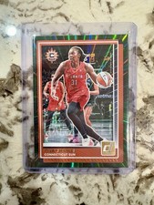 2025 Panini Donruss WNBA - Tina Charles #52 Green Laser