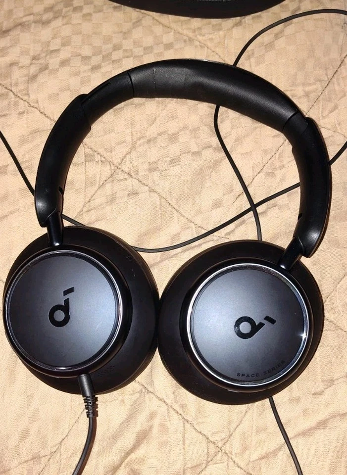 Anker Soundcore Space Q45 Adaptive Active Noise Cancelling Headphones - Image 4 of 4
