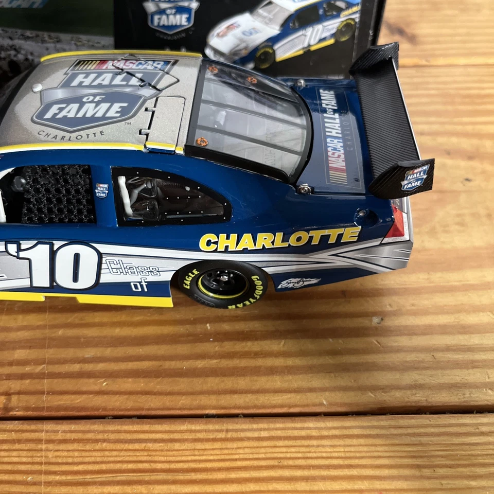 Sam Bass Autografiado 2010 Nascar Salón de la Fama 1/24 Diecast Flashcoat Dale Earnh Foto 4 de 4