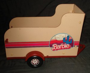 Vintage 1973 Mattel Barbie Doll Toy Western Cowboy Travelin’ Horse Trailer 