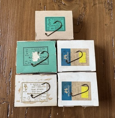 5 Boxes Vintage Mustad 3740 Aberdeen  Hooks Eyed, Shank Bent Down, Oslo Norway