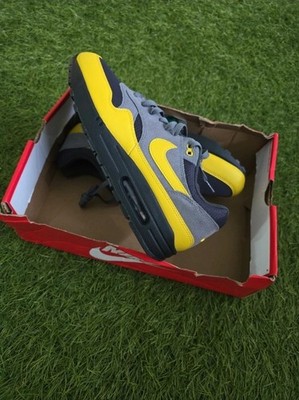 Nike Air Max 1 ESS Grau Gelb Schwarz EU 44 Essential FZ5808-014