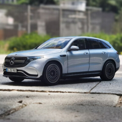 1:18 Benz EQC 400 SUV 2019 Pure Electic Diecast Car Model Toys