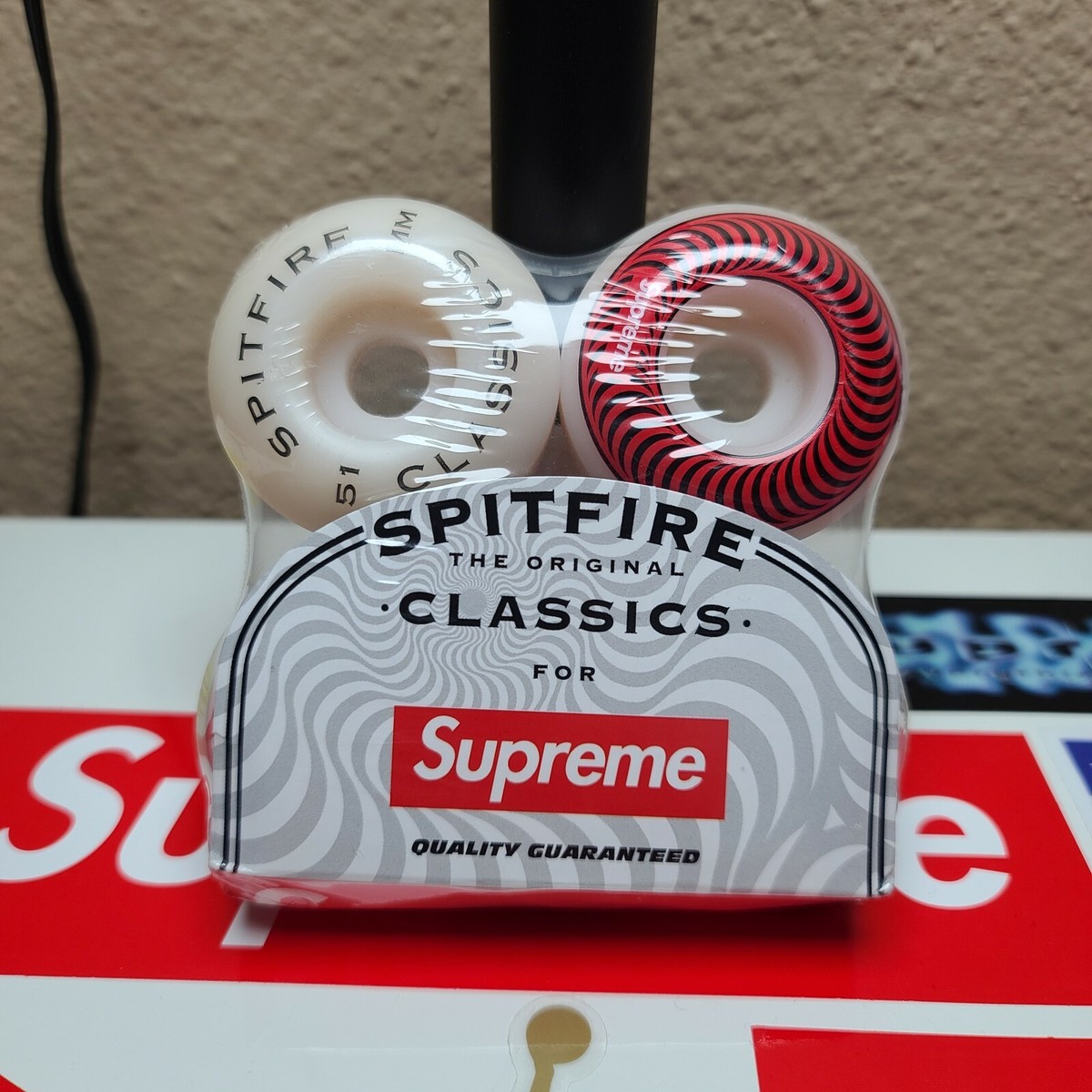 Supreme Spitfire Classic Wheels (Set of 4) Red 51MM | eBay Supreme Spitfire Classic Wheels (Set of 4) Red 51MM | eBay