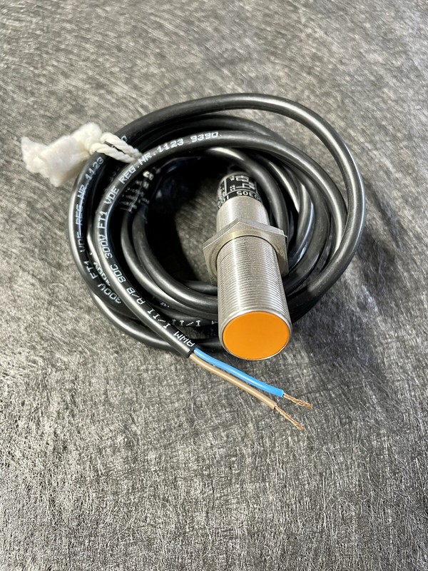 BRAND NEW NO BOX IFM EFECTOR IG0305 IGA2005-ABOA Proximity Switch