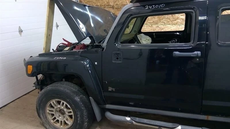 2006 20007 208 2009 2010 Hummer H3 Front Differential Carrier 3.7L W/O Locking - Image 2 of 2