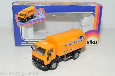 SIKU 2824 MERCEDES BENZ ROAD SWEEPER SRS SHROPSHIRE ROADSWEEPERS MINT BOXED 