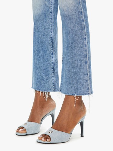 MOTHER Superior The Outsider Flood Fray Jeans in Are We There Yet - Size 26x29 - Picture 2 of 20