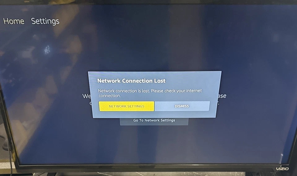 VIZIO 32" 720 p LED TV D32HN-E0 (2016) - No Remote - Working! - Image 3 of 4