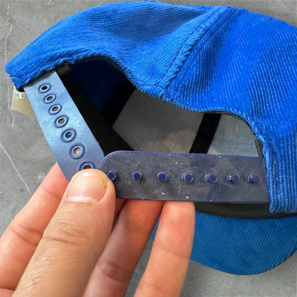 Vintage 1980s LA Dodgers Corduroy Snapback Hat Deadstock with Original Tags USA - Image 4 of 4