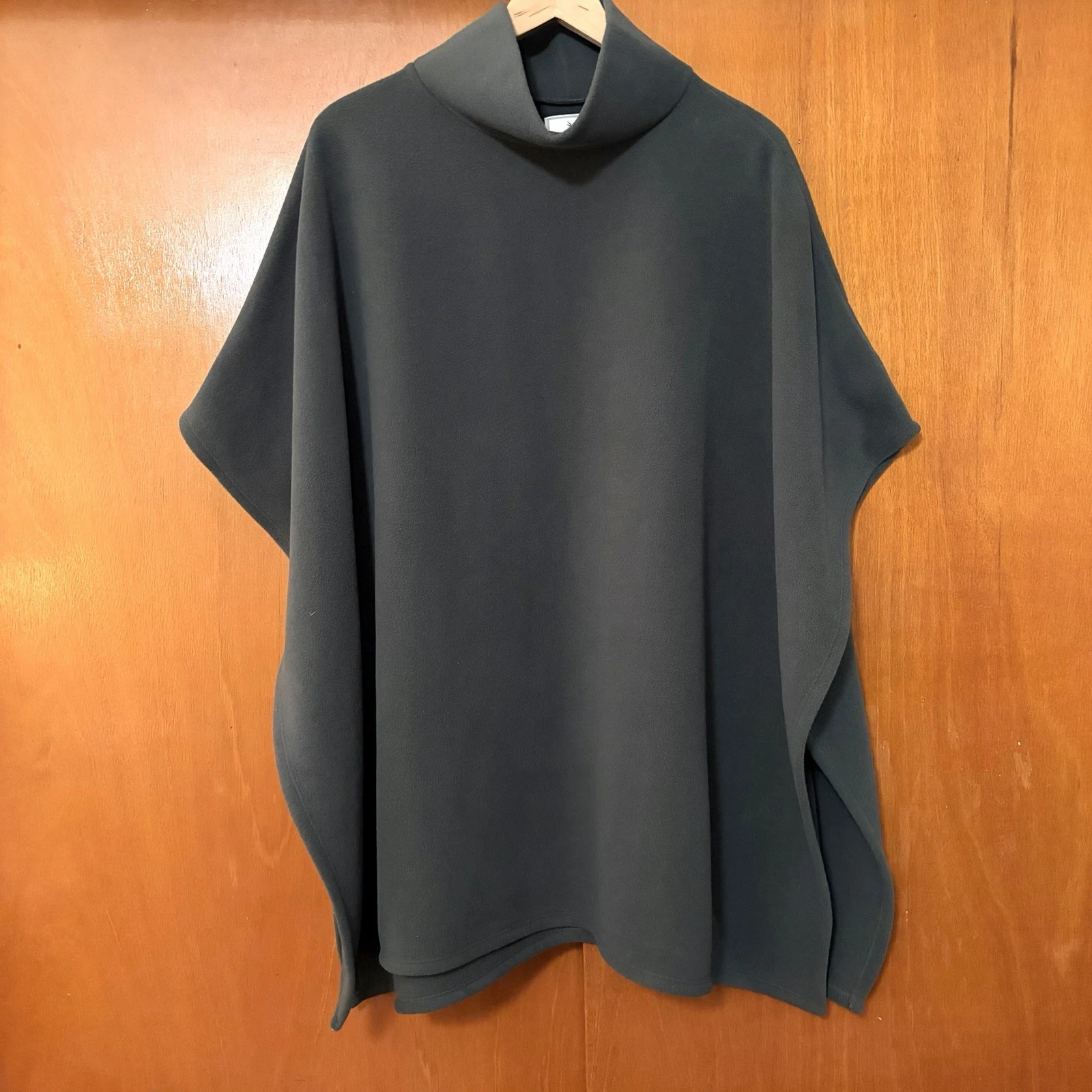 Dudley Stephens Parsonage Poncho Vello Fleece Charcoal Gray Size XS / S