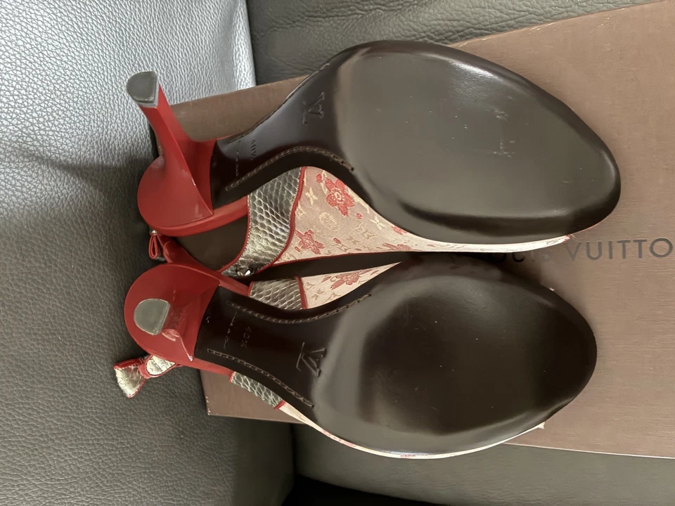 Louis Vuitton Murakami Flor de Cerezo Zapatos Tacones, Talla 40.5 o US 9 - 9.5 NUEVO Foto 2 de 4