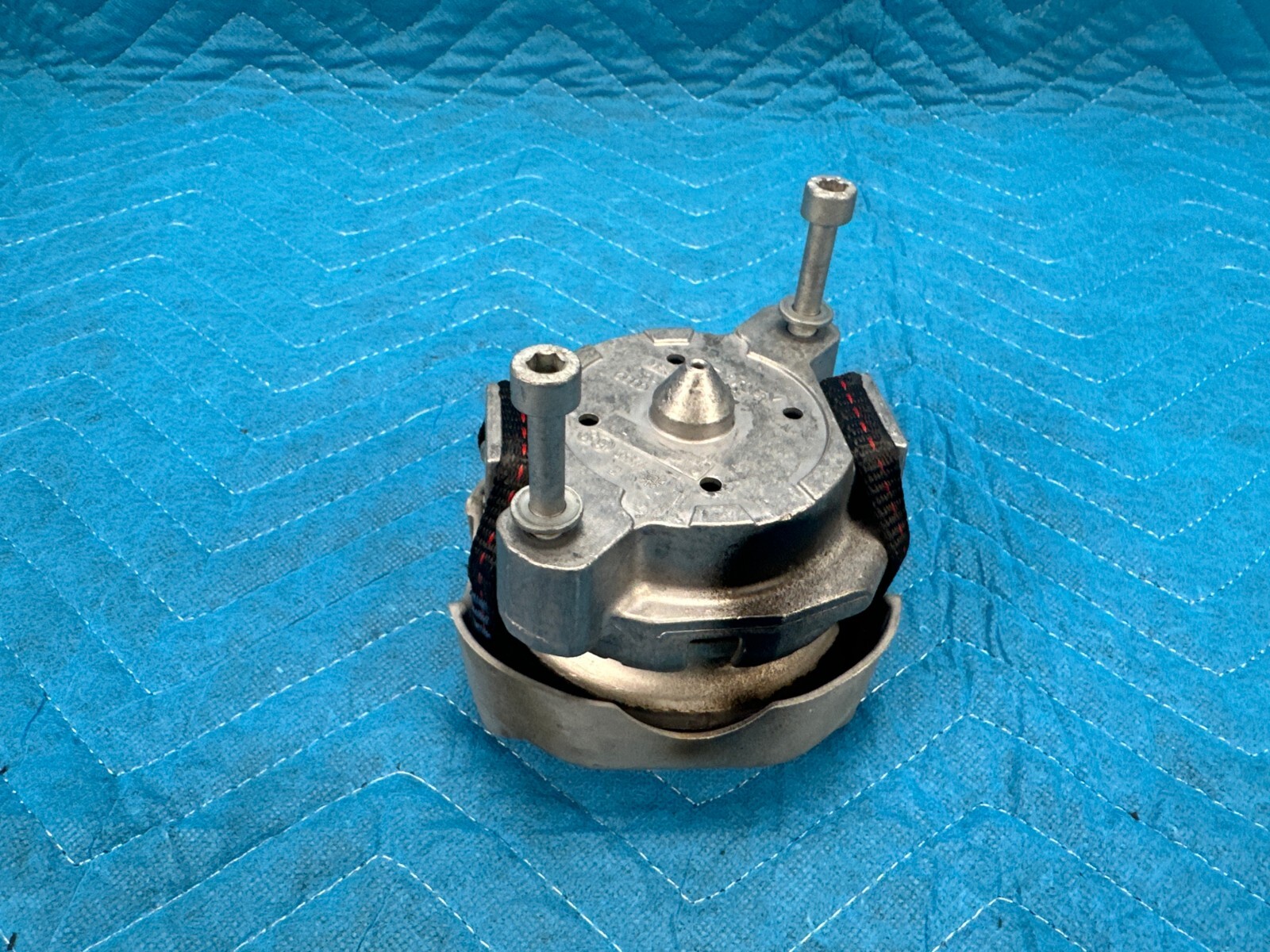 Bentley Continental Flying Spur Engine Mount Support RH or LH 29k 2006-2012 OEM