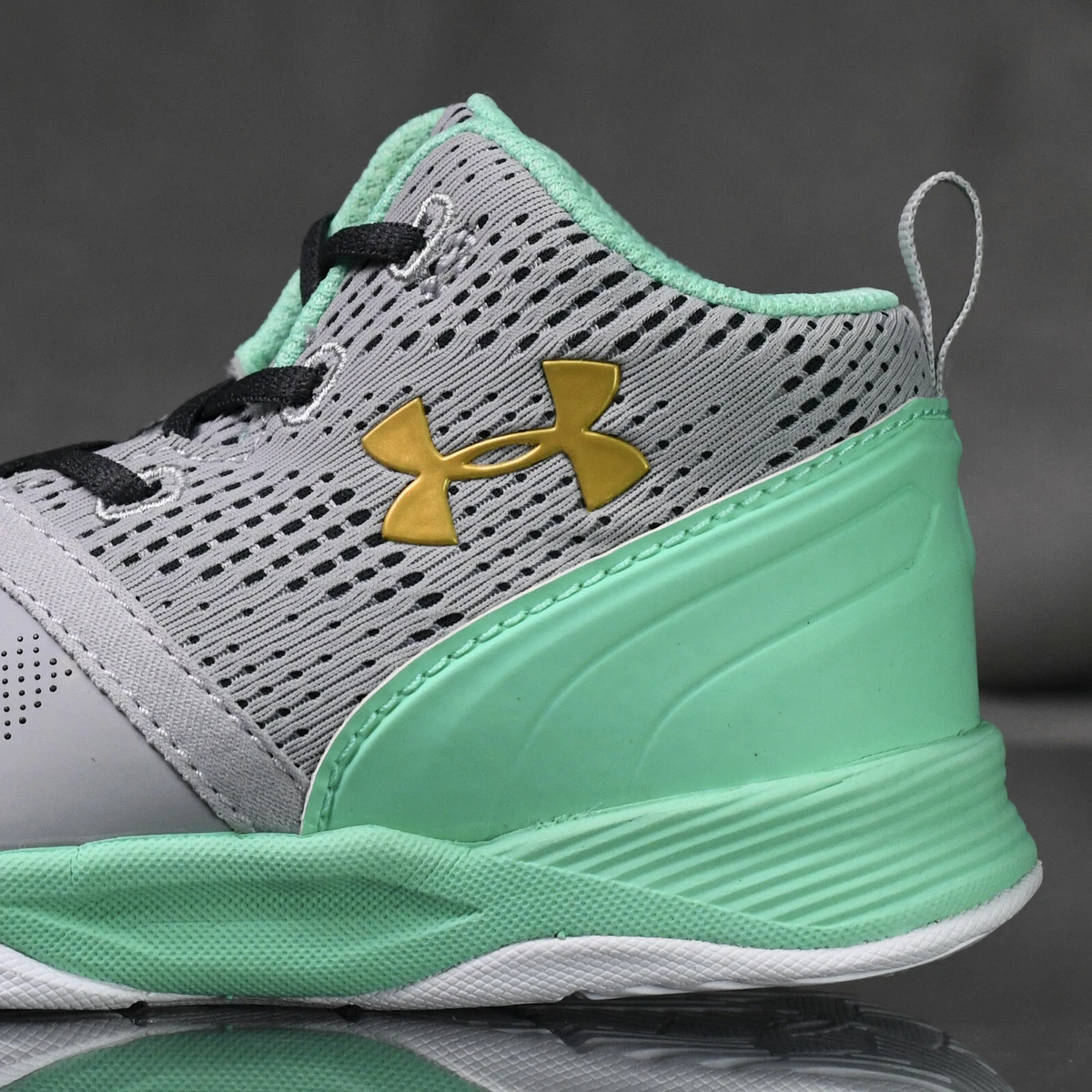 Steph Curry's biggest flaw? His Under Armour sneakers