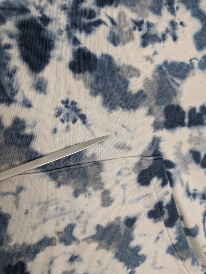 Mountain Hardwear Sudadera con Capucha Para Hombre Mediana Tie Dye Azul/Blanco Mantén la Tierra Impresionante Foto 2 de 4