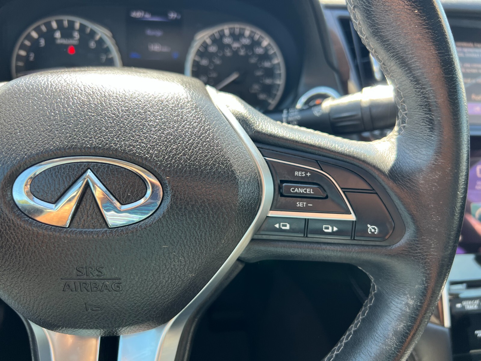 Infiniti Q50 - Image 20