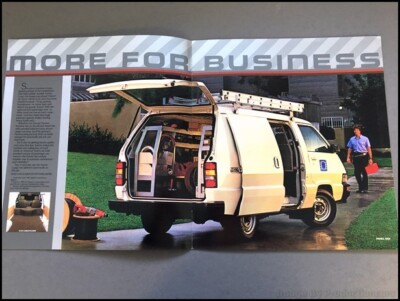 1986 Toyota Cargo Van Vans Conversion Original Car Sales Brochure