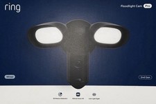 Ring Floodlight Cam Pro 2nd Gen Retinal 4K , 10x Zoom, ultra-bright motion
