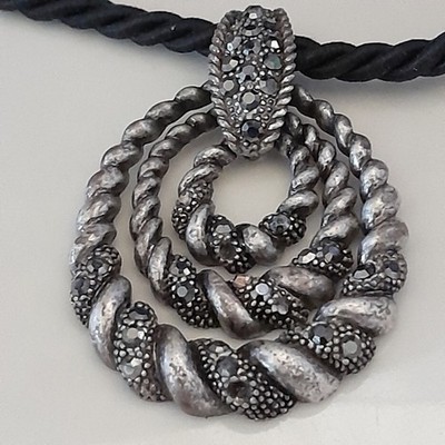 Lia Sophia pendant necklace  Vertigo 3-Oval Matte Silver Iridescent Crystals 