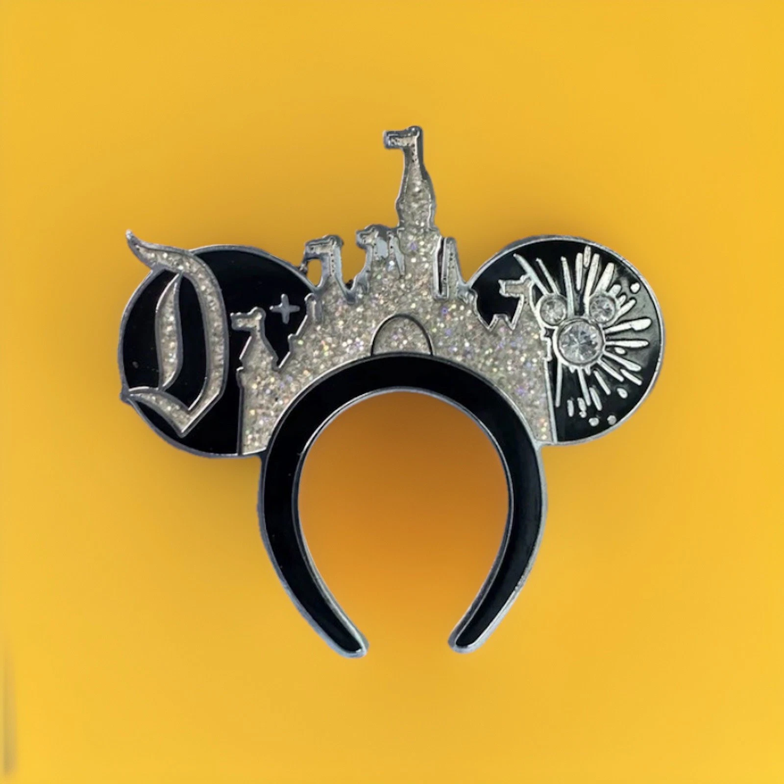 Disneyland DLR 2025 Hidden Mickey Wave A Super Chaser Ear Headband Pin