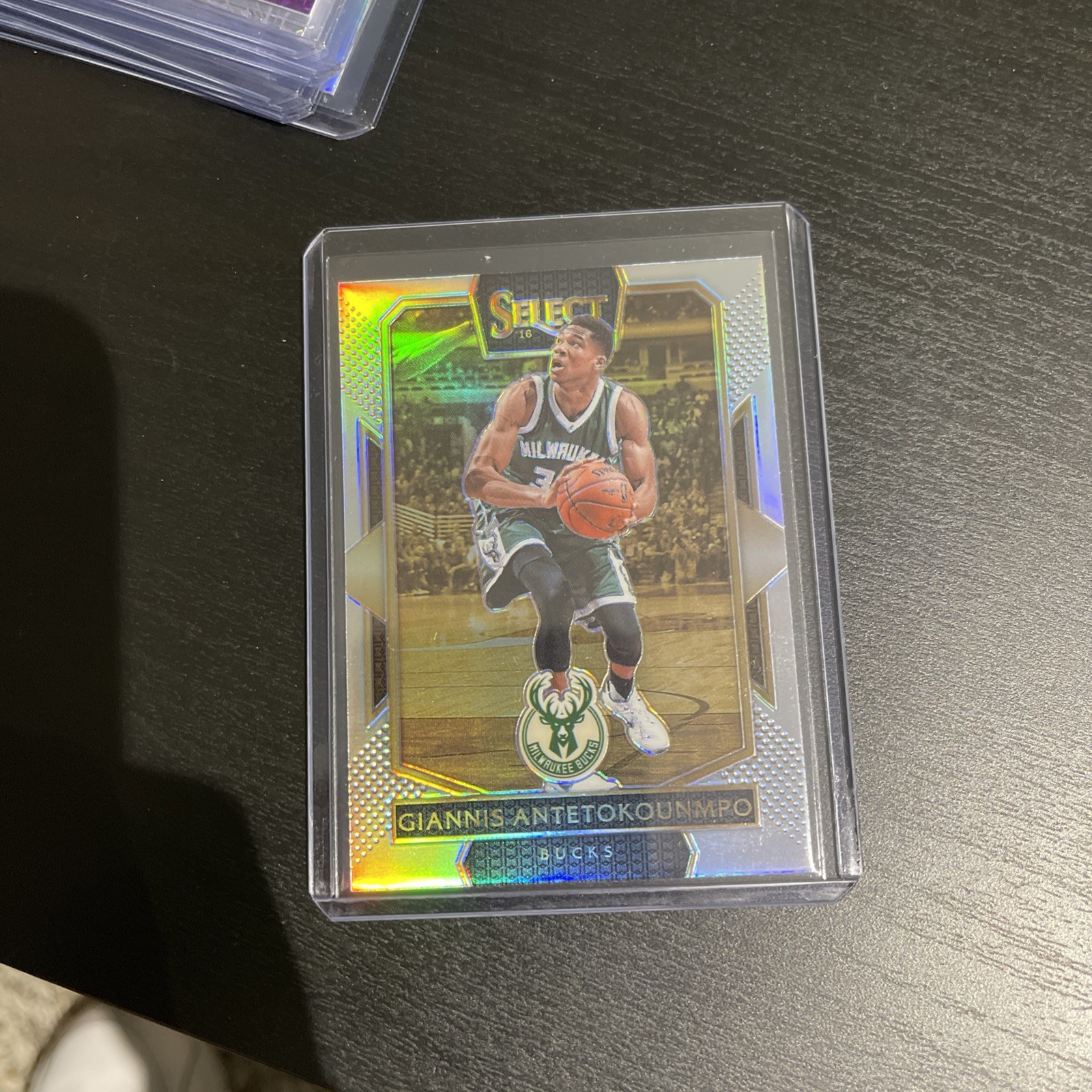 2016-2017 Panini Select Basketball Giannis Antetokounmpo Silver Prizm #205 🔥