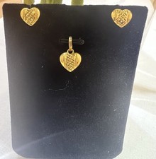22ct Gold 22k Gold 916 Gold Pendant & Earrings set