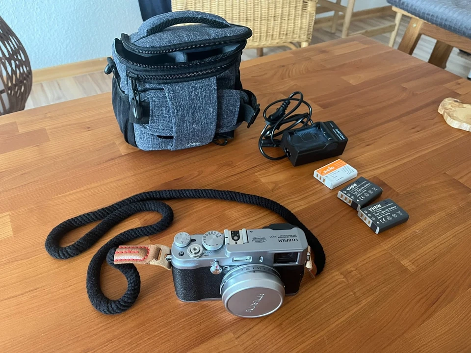 Fujifilm FinePix X100 - Cámara digital en perfecto estado - Imagen 2 de 4