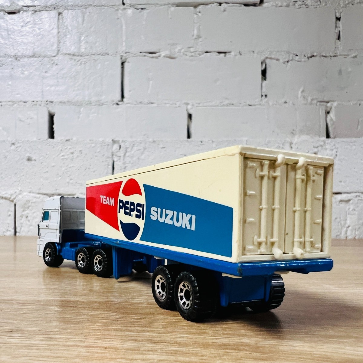Matchbox Convoy Team Suzuki Pepsi DAF 3300 Space Cab Container | eBay