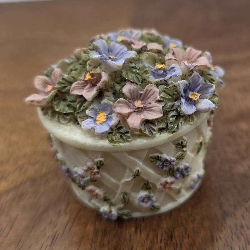 Small Floral Porcelain Trinket Box w/ Lid, Raised Flowers & Lattice, Blue Pink