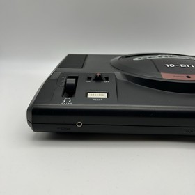Sega Genesis 16-Bit Model 1 1601 [Console Only] **FOR PARTS/FOR REPAIR**