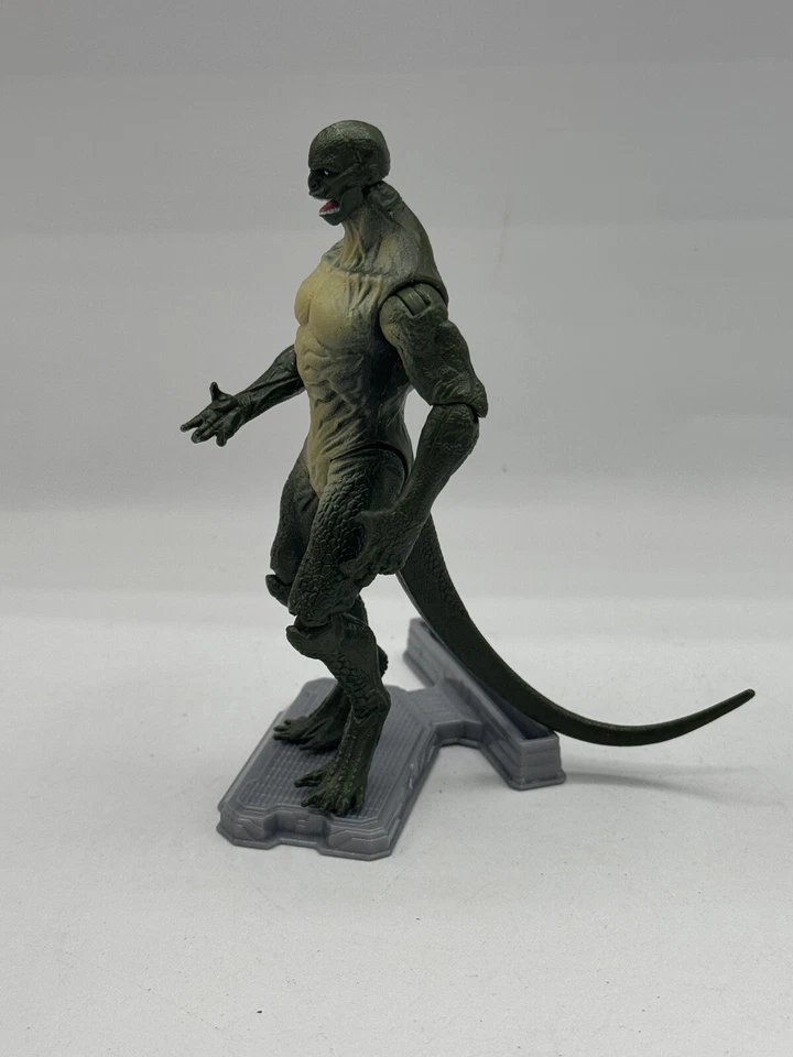 Figura de acción Marvel Universe 3.75 Amazing Spider-Man Lizard 2011 Foto 2 de 4