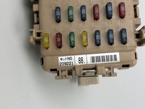98-01 Subaru Impreza 2.0 Turbo Interior Fuse Box Control unit - Picture 4 of 7