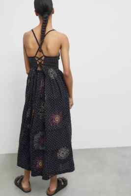 UO Simonette Embroidered Midi Dress Urban Outfitters Black Smocked Lace New  M | eBay