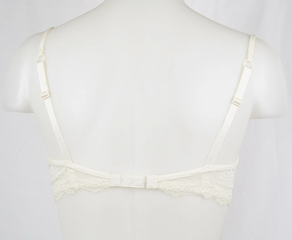 Sujetador con aros marfil Calvin Klein con ribete de encaje estilo #F2665 36C Foto 2 de 2