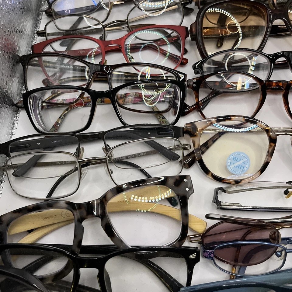 LOTE de 50 marcos de gafas de diseñador solo variedad aleatoria de marcas Foto 3 de 4